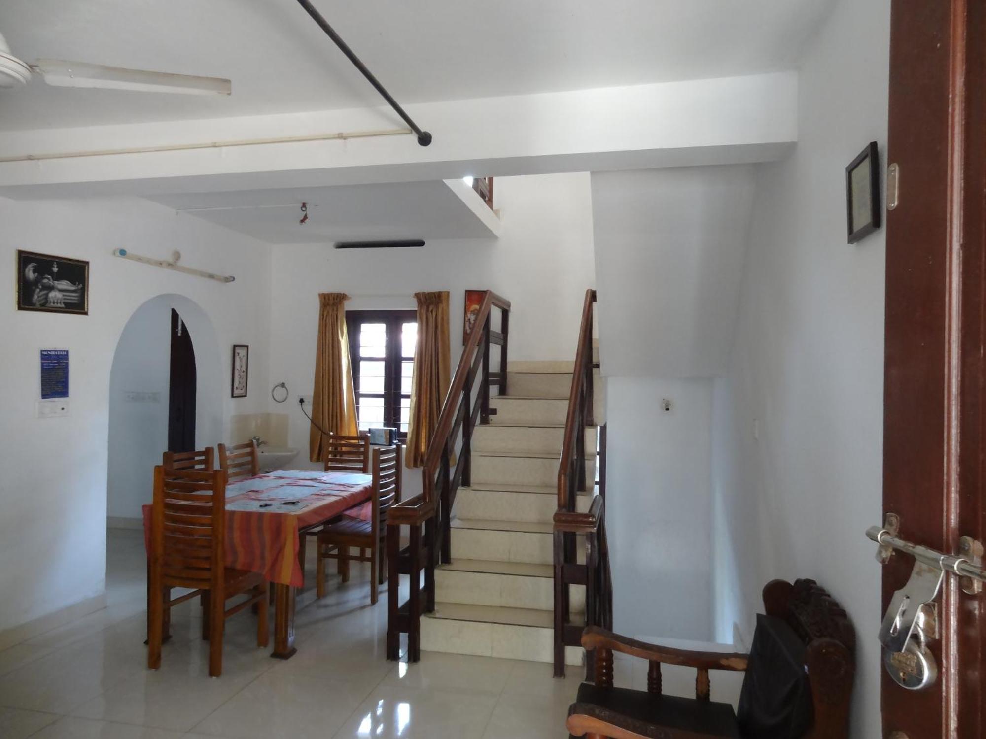 Montecello Hotel Thiruvananthapuram Buitenkant foto